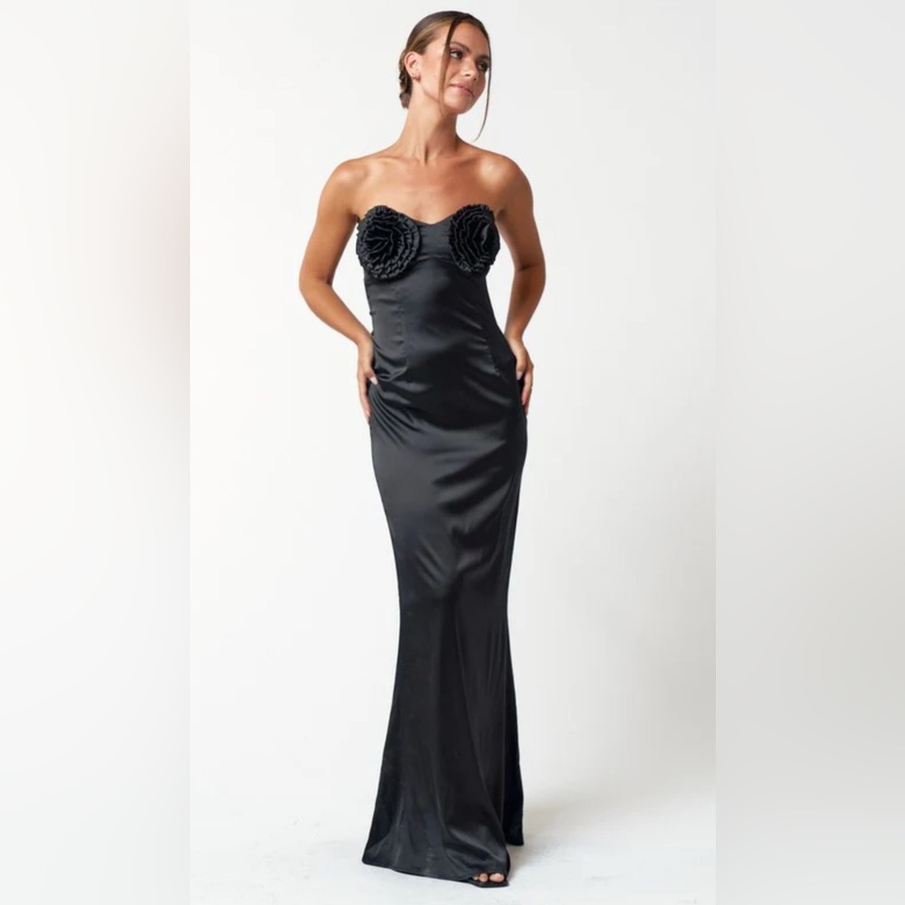 Black Strapless Satin Evening Gown Rosette Bust Formal Dress NWT Size S